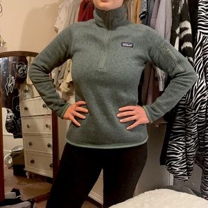 Patagonia quarter zip in light green